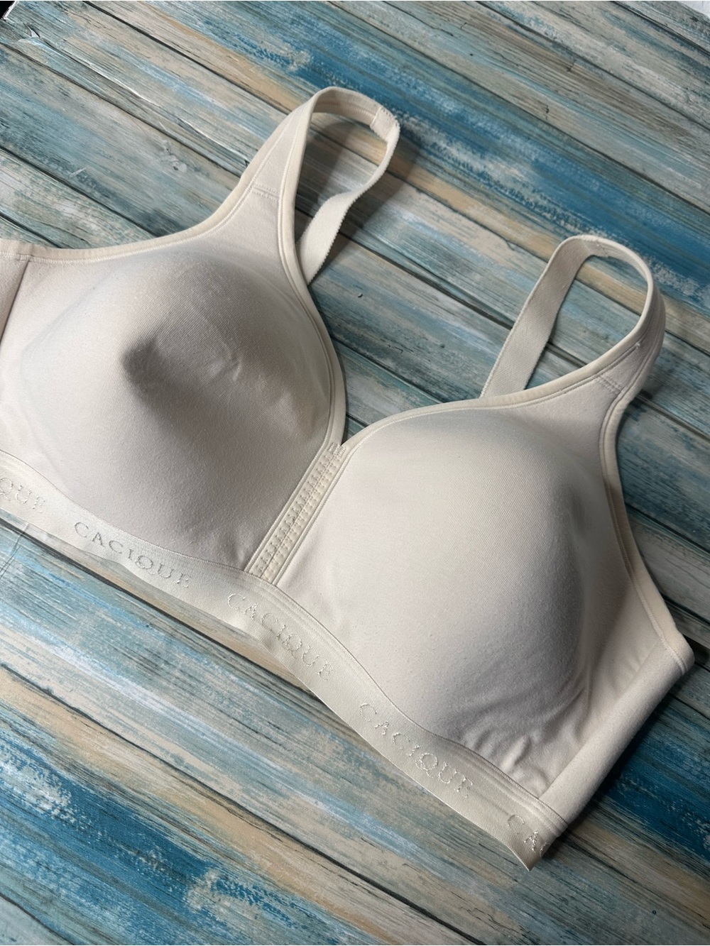Cacique Seamless Full-Coverage Wireless Bra in Off-White 42 DD - Picture 5 of 8